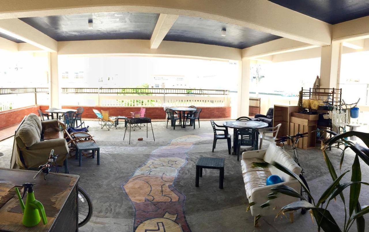 Hostel Yado Ari Itoman Extérieur photo